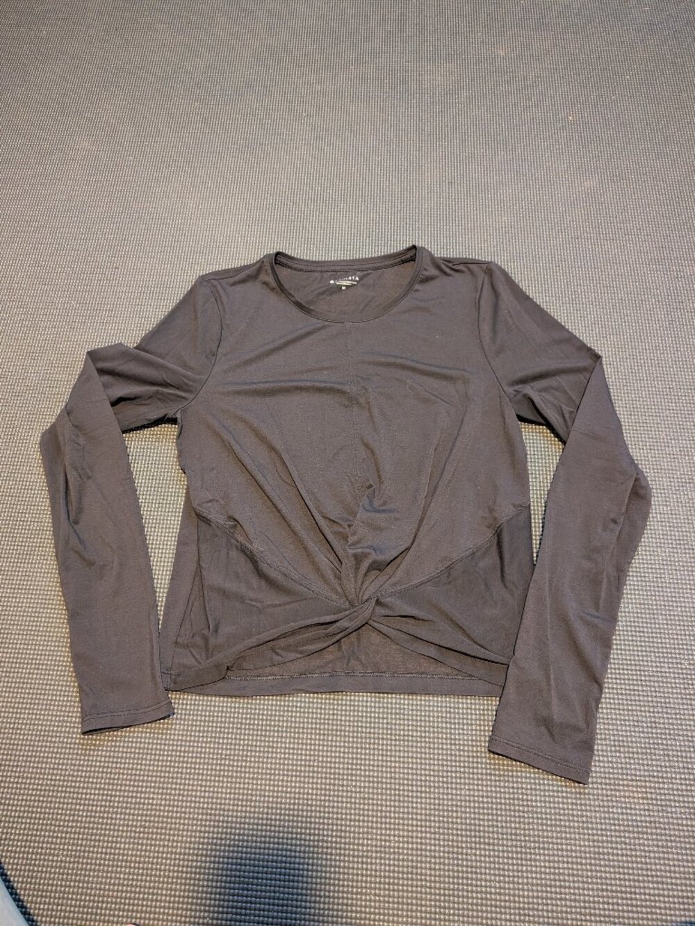 Black Medium Athleta Long Sleeve Short length